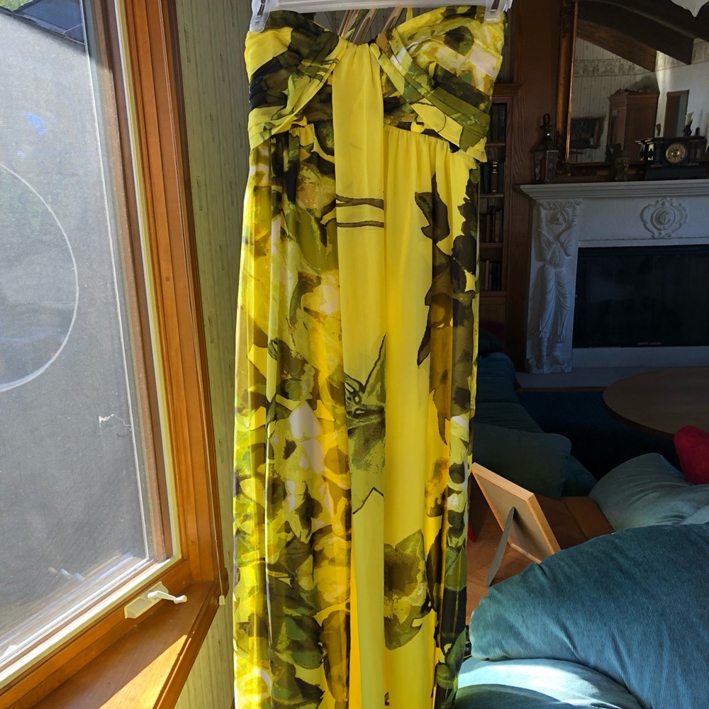 Jessica Simpson Yellow Chiffon Maxi Dress